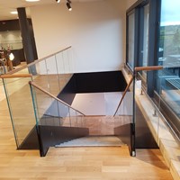 Ståltrappa med spång och avväxlingar